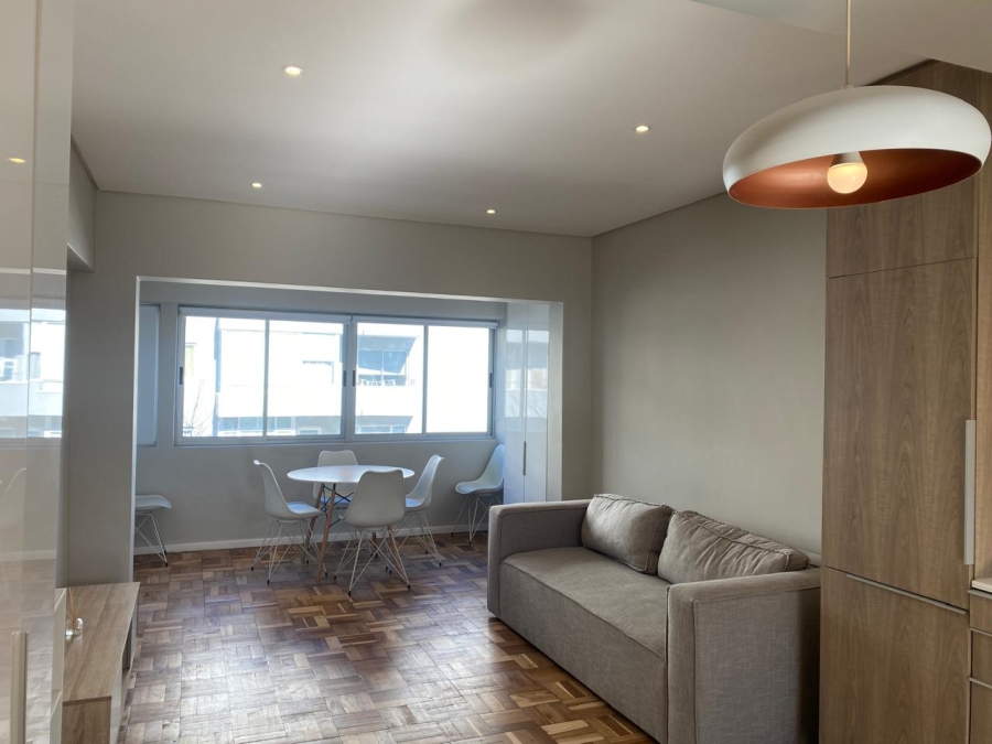 2 Bedroom Property for Sale in Sea Point Western Cape